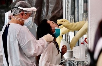 台湾科技巨头富士康的一家子公司有员工核酸检测呈阳性，已暂时停止运营