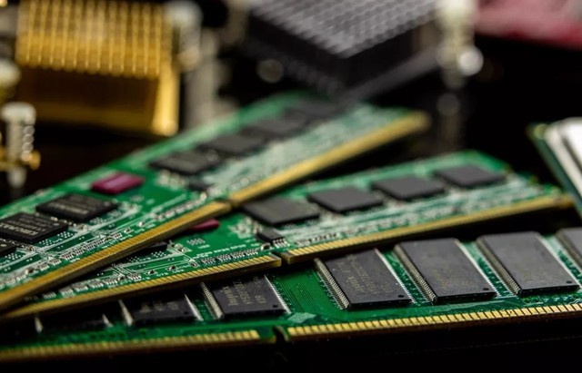 集邦:预计Q2 DDR5 Server DRAM价格跌幅将收敛至13-18%