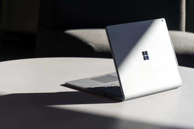 详细对比：微软Surface Book 2到底有哪些升级？