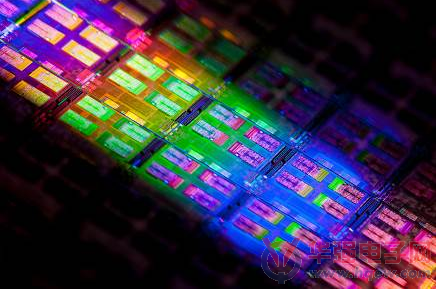 英特尔发布全新技术助力打造高效云计算数据中心