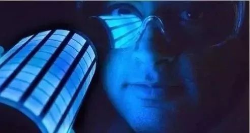 OLED(有机发光二极管)