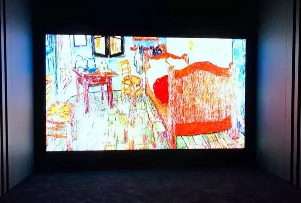 LG 175英寸Micro LED电视
