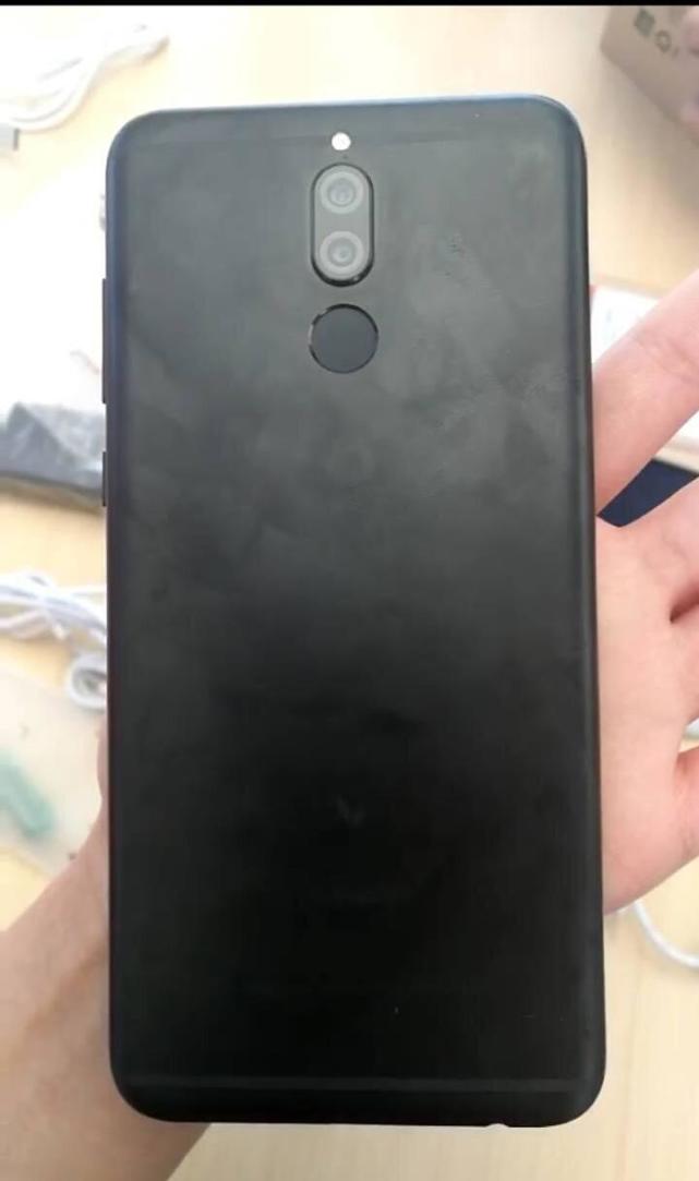 前后双摄设计