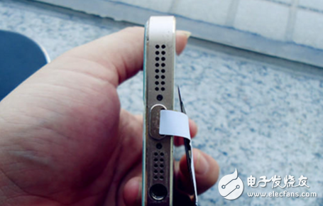 无线充电器使用方法：s8无线充电器怎么使用_三星无线充电器怎么用