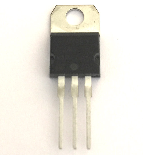 LM7805稳压器IC