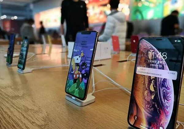 降价也救不了苹果？2月份iPhone中国需求下滑70％